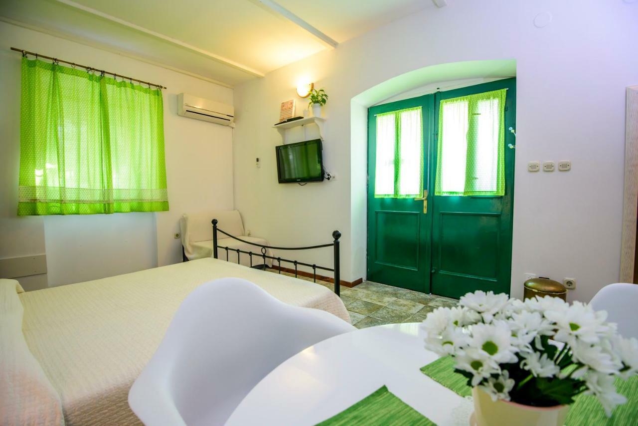 Rustica Apartments Šibenik Екстериор снимка